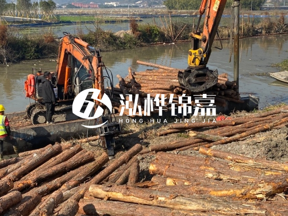 湖南松木樁批發(fā)廠家-5米松木樁批發(fā)1000根有優(yōu)惠嗎？