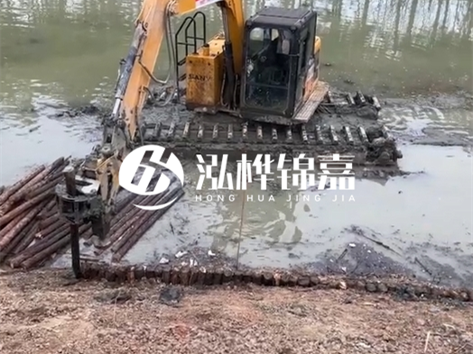 河道木材松木樁怎么選？河道工程用什么規(guī)格松木樁？